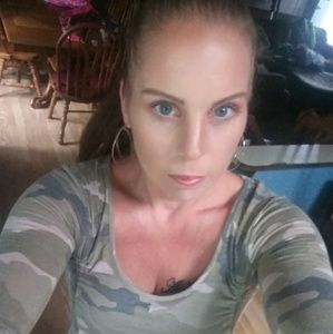 Meet your Posher, Kristin